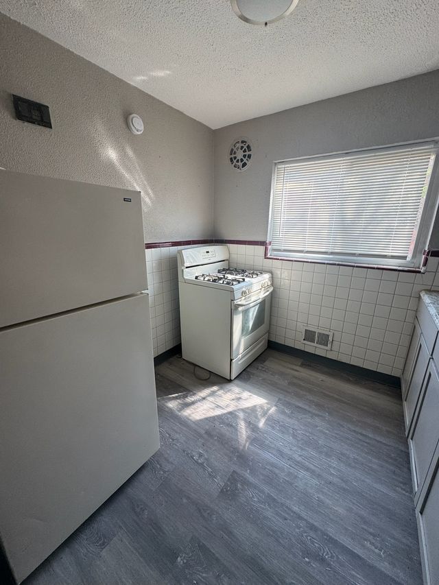 Foto del edificio - 1665 Anita Pl