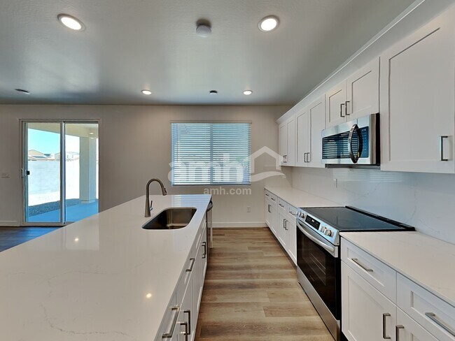 Foto del edificio - 12507 W Flynn Ln