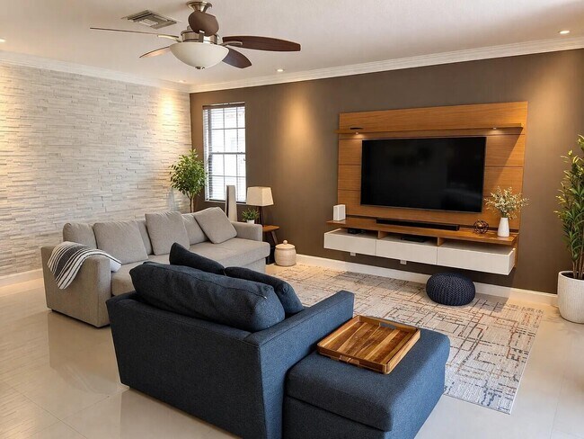 Building Photo - 131 Cameron Ct