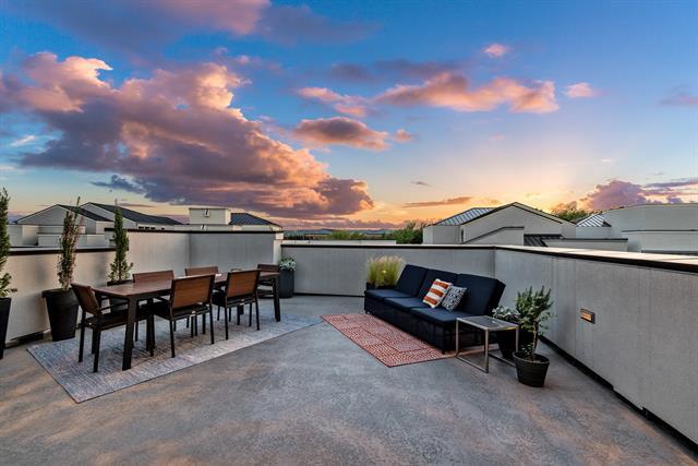 Foto principal - 7810 Element Ave