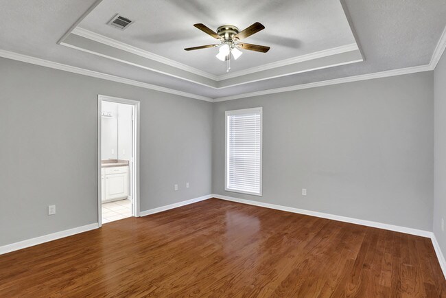 Building Photo - Beautiful Home on Silverleaf Cove