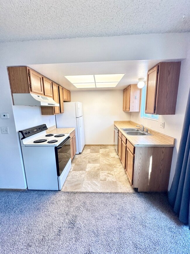 Building Photo - 1329 Soaring Eagle Dr