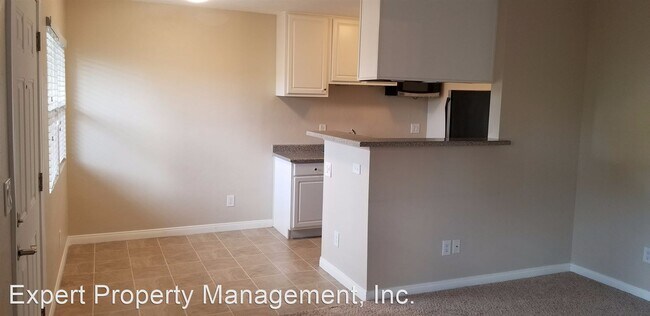 Building Photo - 3060 Suncrest Dr
