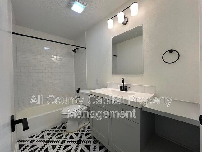 Building Photo - 3415 Willowrun Dr