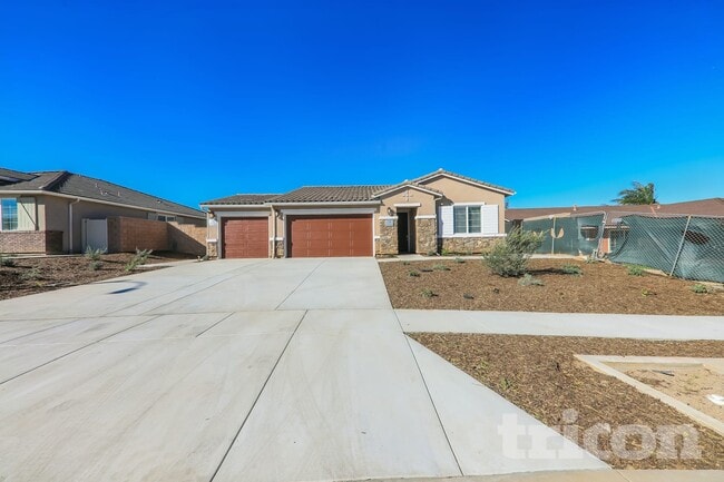 Building Photo - 1704 Lorraine Dr