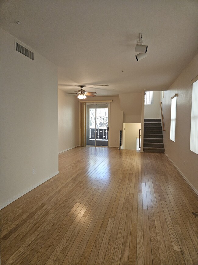 Foto del edificio - 422 N Mahogany Ct