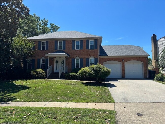 Spacious Waterfront Home in Virginia Beach - Spacious Waterfront Home in Virginia Beach