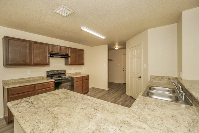 Foto del edificio - 8830 Scarlett Pl