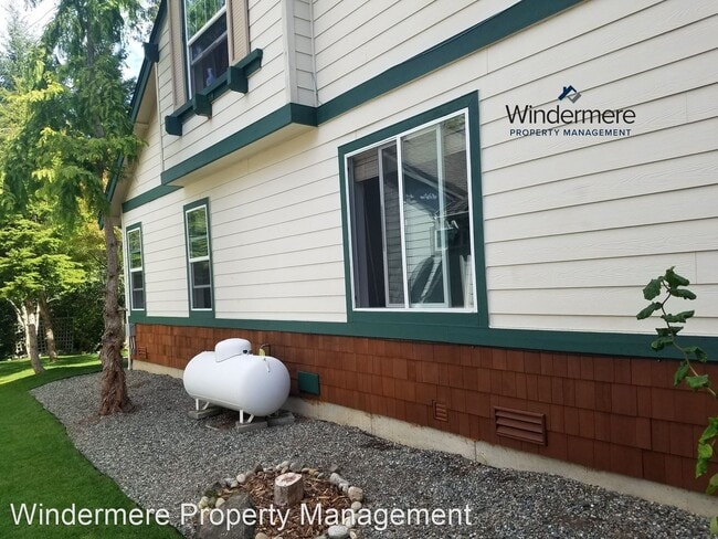 Foto del edificio - 3 br, 3 bath House - 42 McKenzie Ln