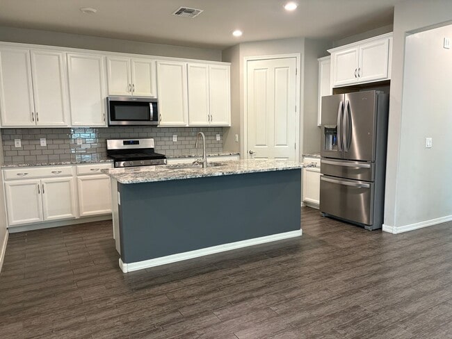 Foto del edificio - Northwest 3 Bedroom