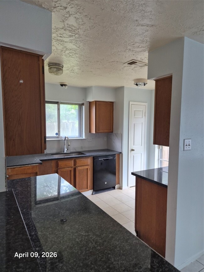 Building Photo - 8315 Lone Quail Dr