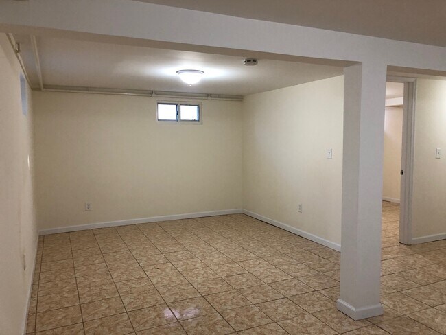Foto del edificio - 13536 128th St