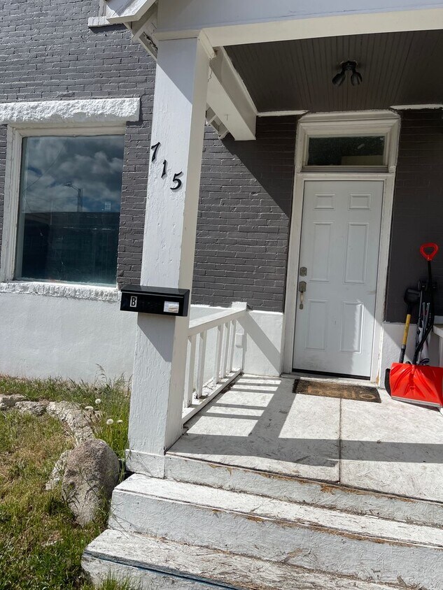 715 W Galena St Unit B, Butte, MT 59701 Room for Rent in Butte, MT