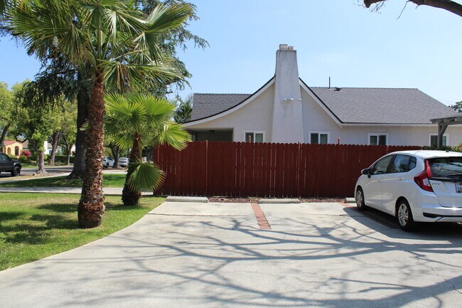 Building Photo - 1507 Wesley Ave