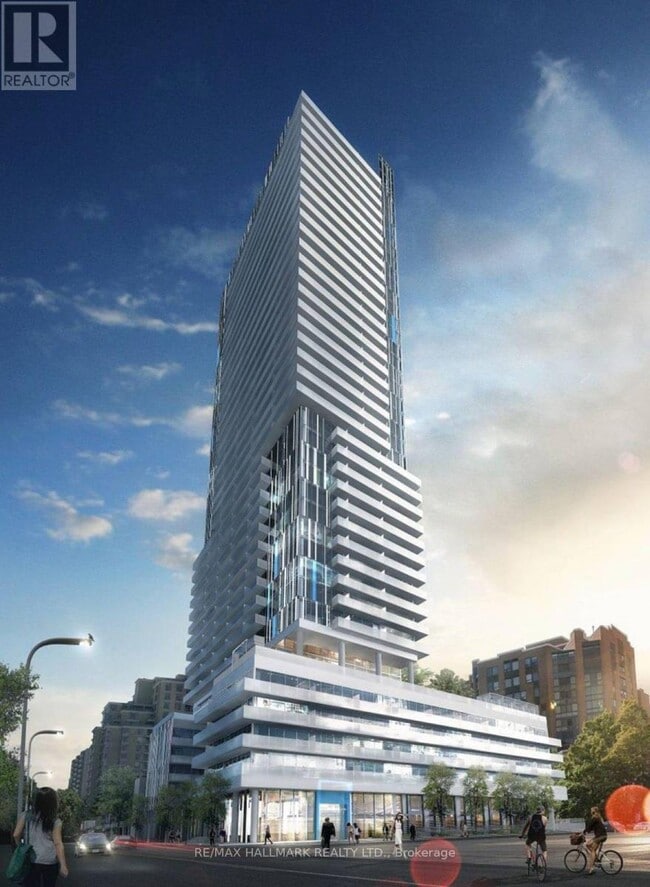 Building Photo - 161-3161 Roehampton Ave