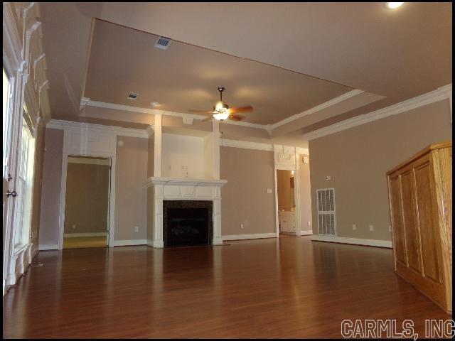 Foto del edificio - 527 Cobblestone Dr