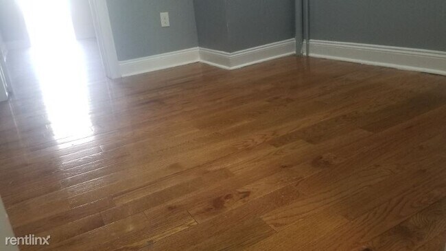Building Photo - 2 br, 1 bath Apartment - 1812 PALISADE AVE