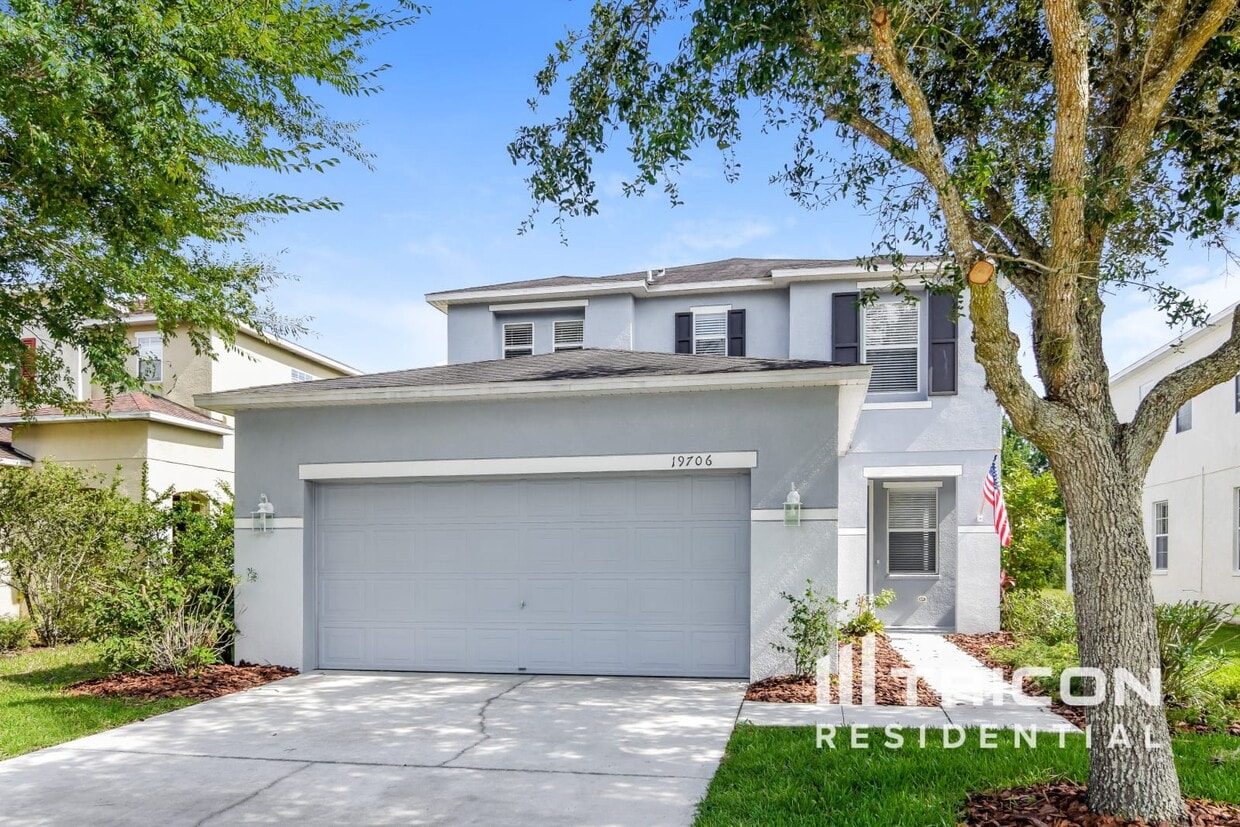 Foto principal - 19706 Timberbluff Dr