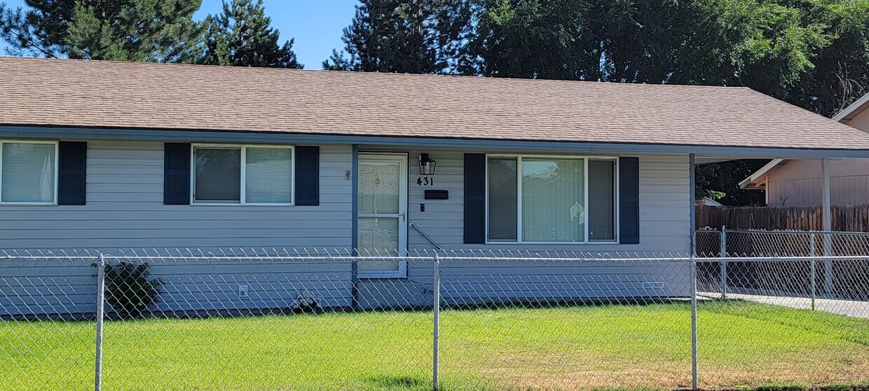 Primary Photo - 431 W 10th Ave