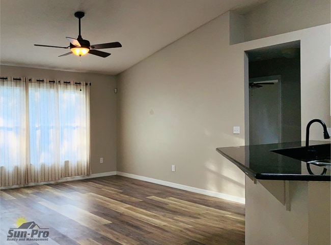 Foto del edificio - 5988 Sawgrass Point Dr