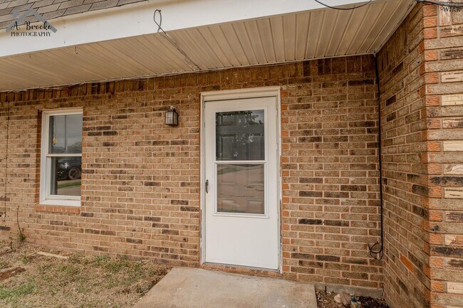 Foto del edificio - 1215 N Pacific Ave