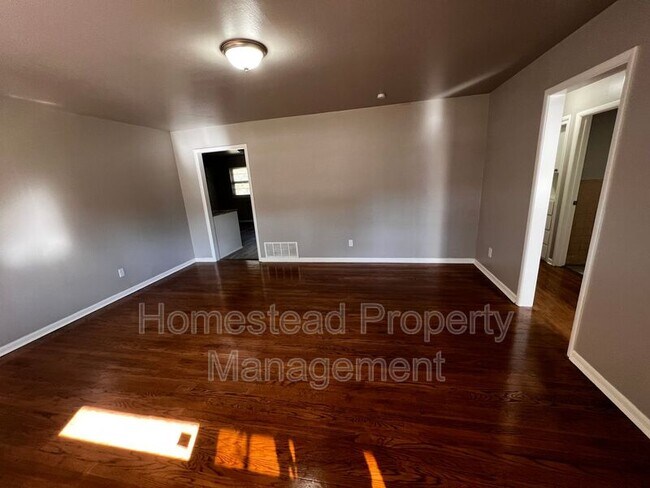 Building Photo - 1117 NW 85th St