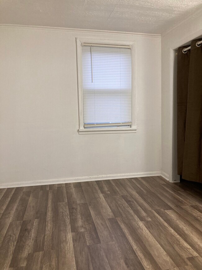 Foto del edificio - 2324 Guilderland Ave