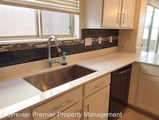 Foto del edificio - 3 br, 3.5 bath House - 2945 N. Augustine