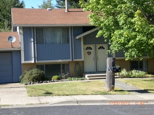 Building Photo - 380 NW Robert St