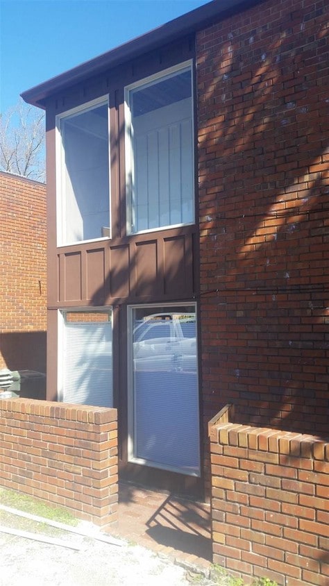 Primary Photo - 220 Belmont Rd