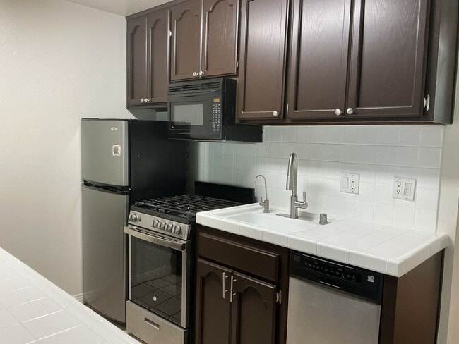 Foto del edificio - Los Caballeros #212