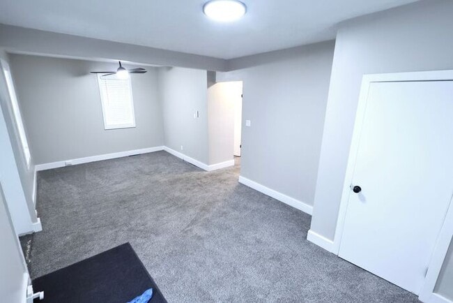 Foto del edificio - 1453 Woodbirch Ave