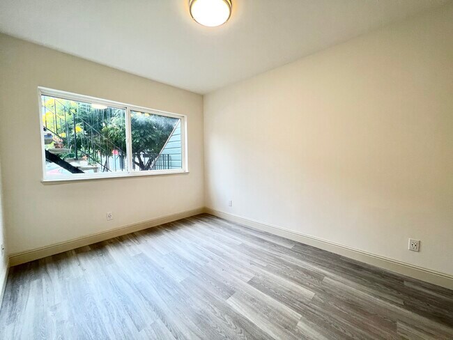 Foto del edificio - 2643 Harrison St