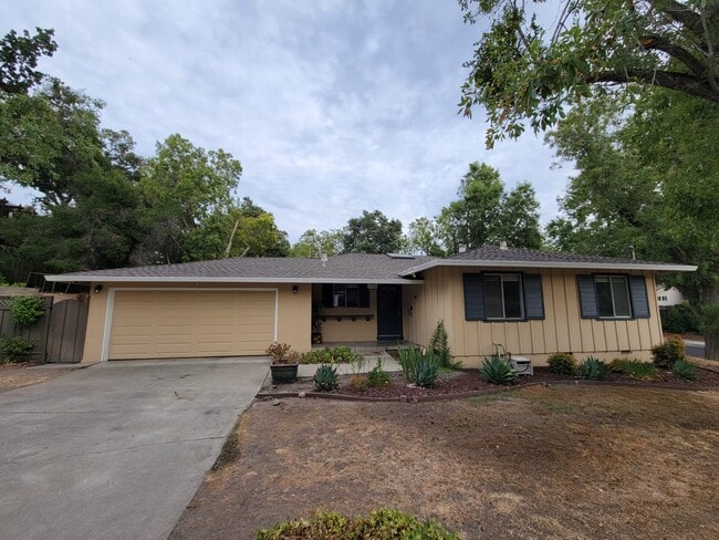 Photo - 4380 Entrada Dr House