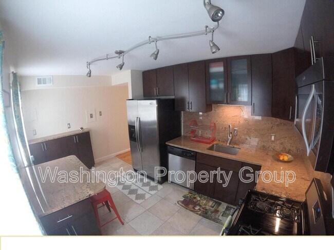 Foto del edificio - 736 Quince Orchard Blvd