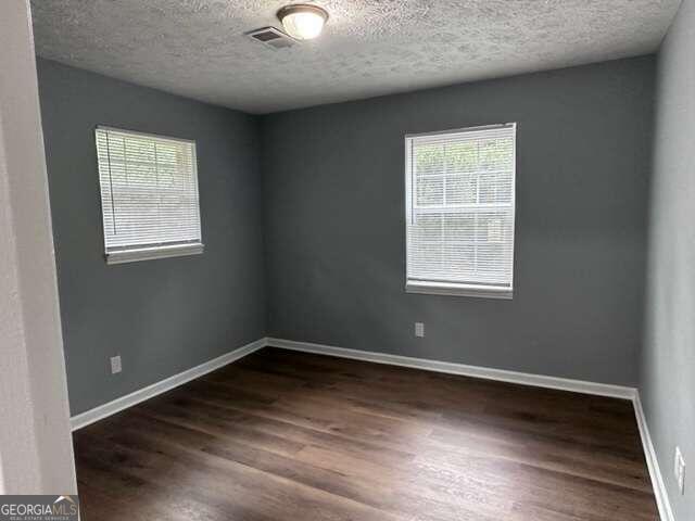 Foto del edificio - 4882 Valley Dale Ct SW