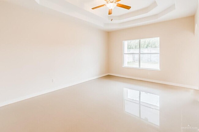 Foto del edificio - 16 N "E" St