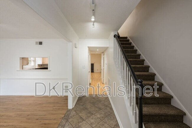 Foto del edificio - 9070 Cobbler Ct