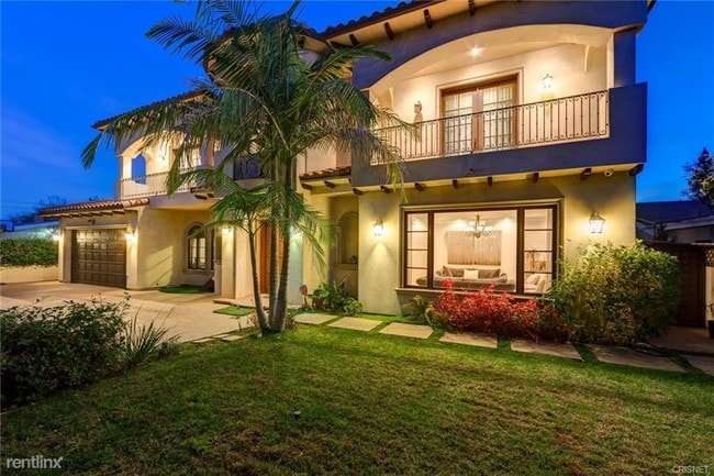 Building Photo - 6 br, 6.5 bath House - 12530 Collins St