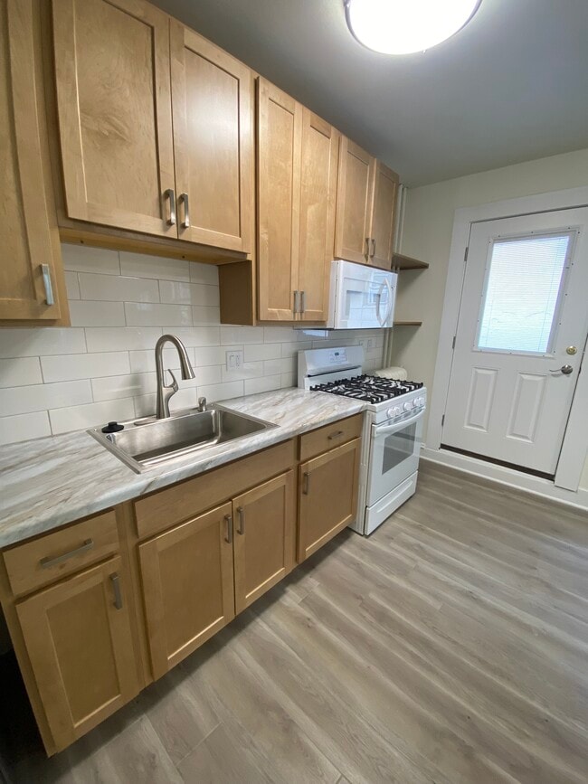 Foto del edificio - 26 N Butler St