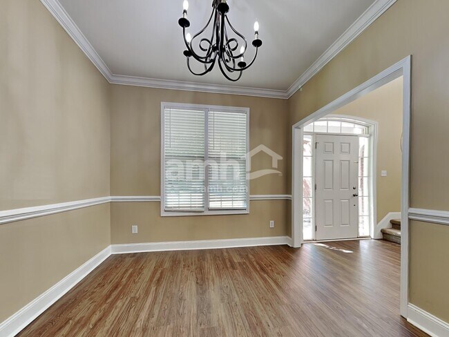 Building Photo - 10900 Parkgate Ln