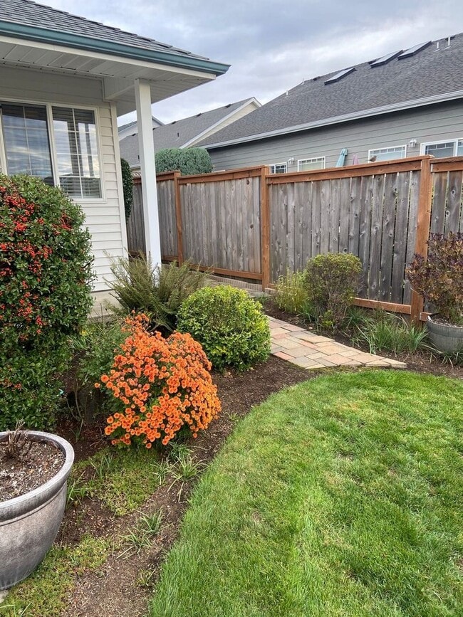 Foto del edificio - GPC-Monterey Duplex