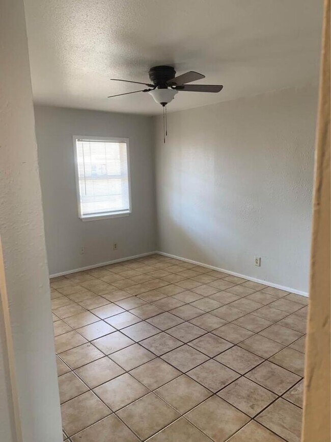 Foto del edificio - 4609 Belton Ave