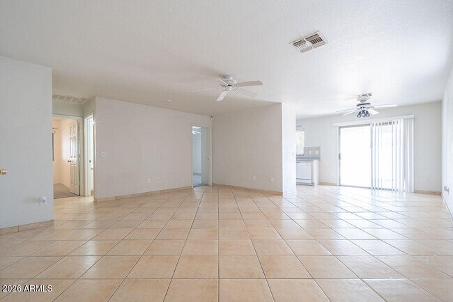 Foto del edificio - 13628 W Fargo Dr