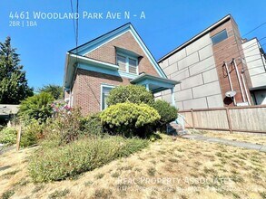 Building Photo - 4461 Woodland Park Ave N