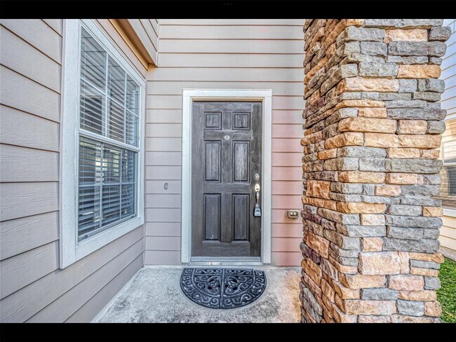 Foto del edificio - 10819 Waterfern Ct