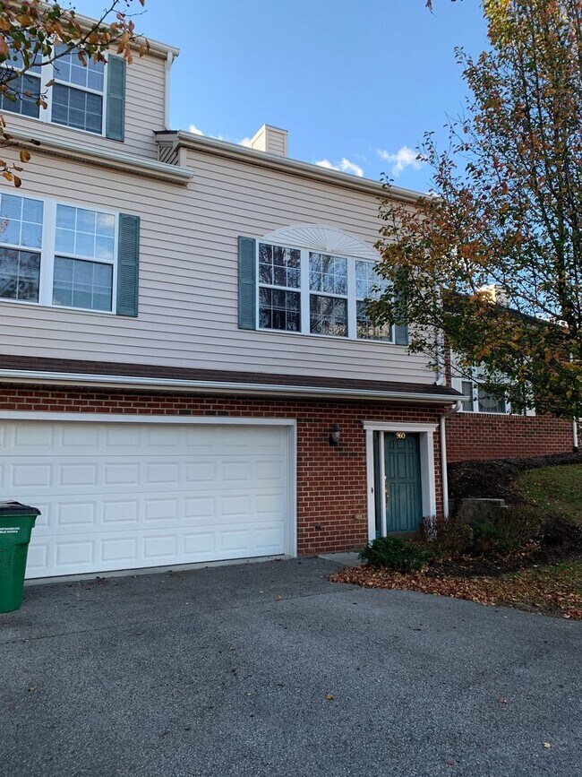 Foto del edificio - 960 Oak Tree Blvd NW