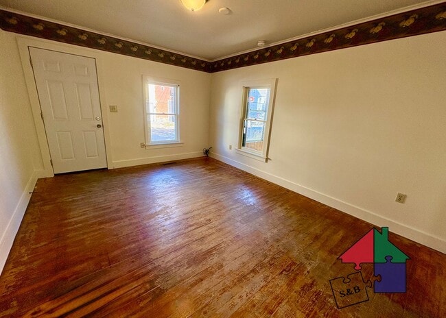 6-8 River Street - 6-8 River Street Apartment