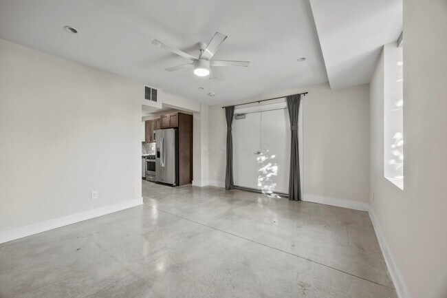 Building Photo - 1185 Gustavus Ln