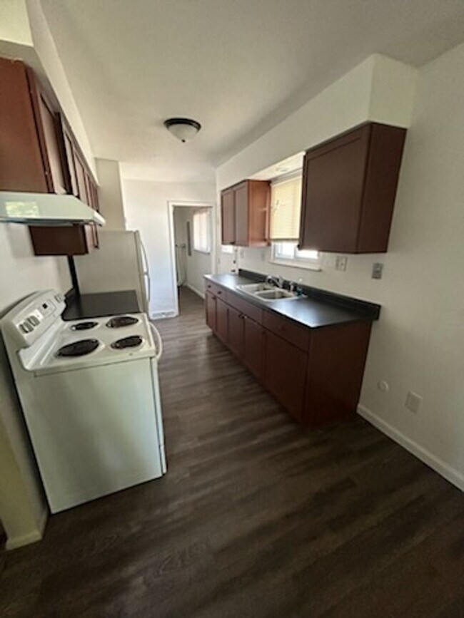 Foto del edificio - Three bed, one bath